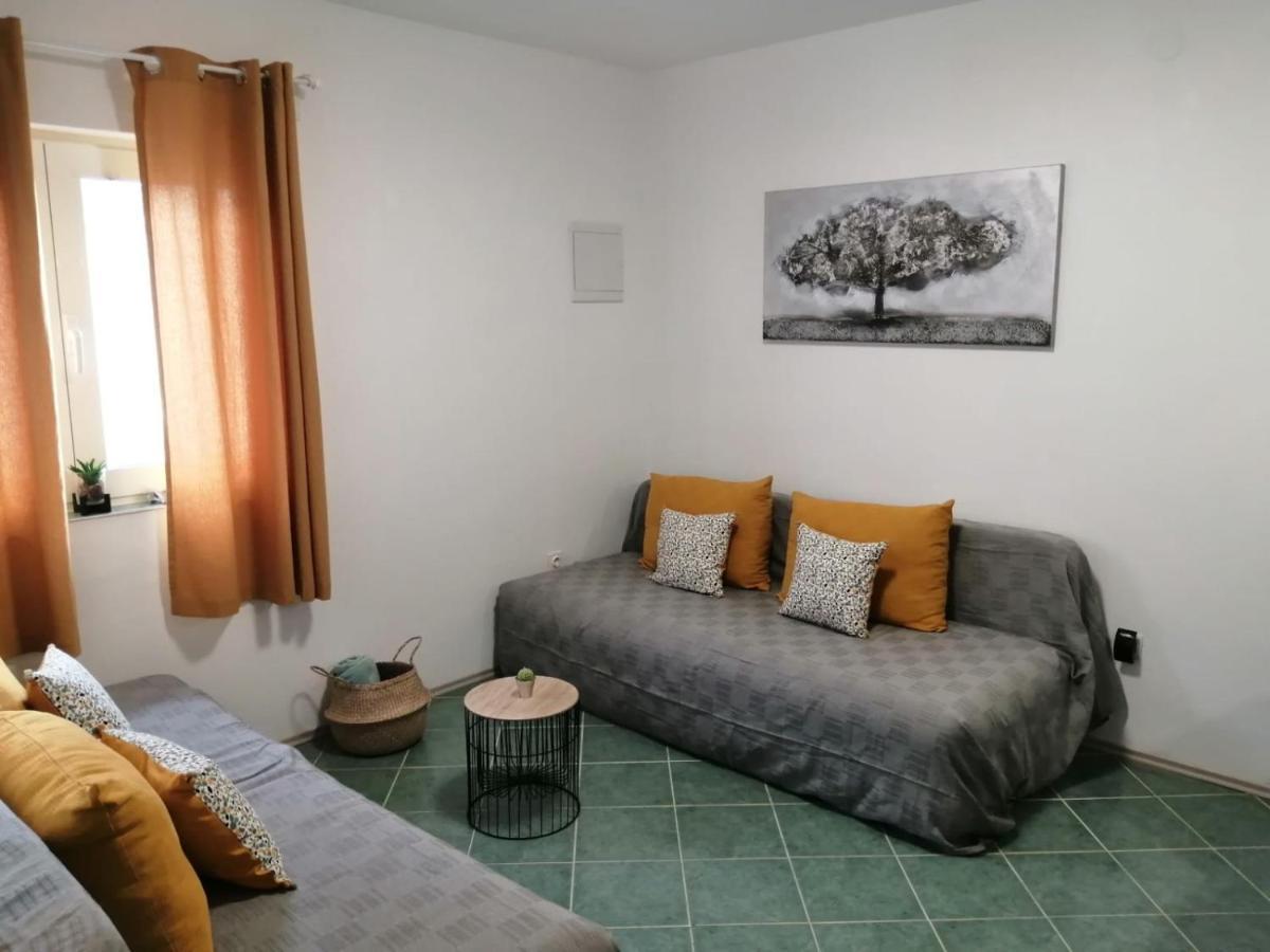 Holiday House Lara Стариград-Пакленица Екстериор снимка