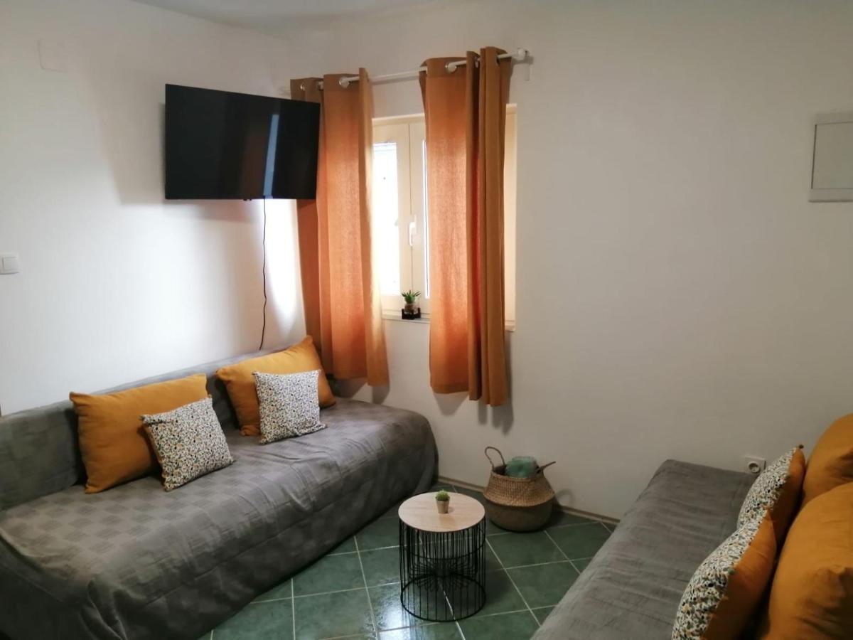 Holiday House Lara Стариград-Пакленица Екстериор снимка