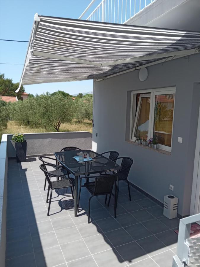 Holiday House Lara Стариград-Пакленица Екстериор снимка